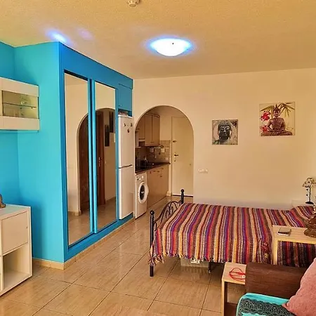 Nice Apartment With Balcony Overlooking The Pool Apartamento *