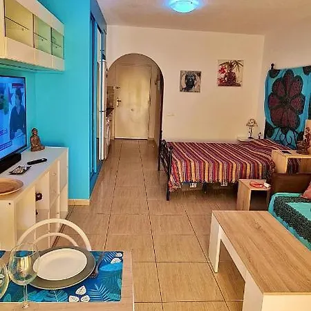 Nice Apartment With Balcony Overlooking The Pool Apartamento *