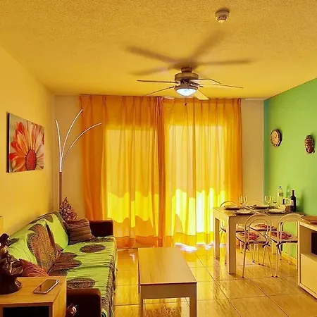 Apartamento Nice Apartment With Balcony Overlooking The Pool