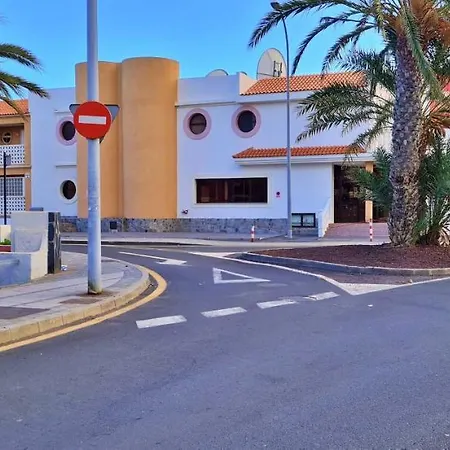 Apartamento Nice Apartment With Balcony Overlooking The Pool *