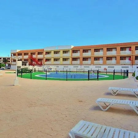 Apartamento Nice Apartment With Balcony Overlooking The Pool